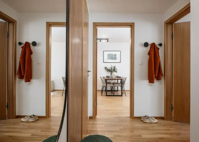 Days - One-bedroom With Garage Parking And Balcony Prague