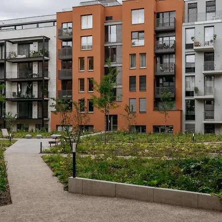 Days - 1bdr - Garage - Balcony - Great Access Apartment Prague