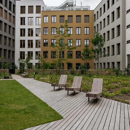 Lejlighed Days - One-bedroom With Garage Parking And Balcony