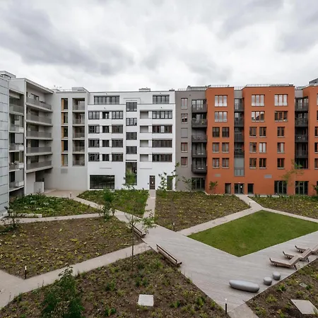 Days - One-bedroom With Garage Parking And Balcony Lejlighed *